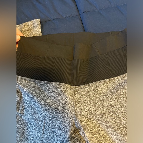 Lululemon straight leg pant - Picture 2 of 2